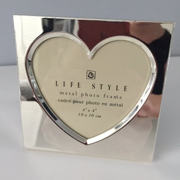 Silver metal photo frame - Picture 4 of 6